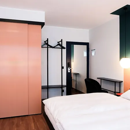 Hotel The Dot | 24/7 Checkin 3*