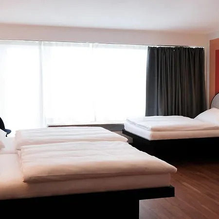 Hotel The Dot | 24/7 Checkin 3*