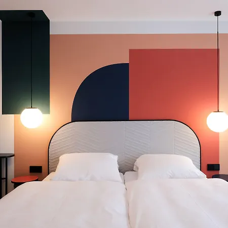 The Dot | 24/7 Checkin ミュンヘン