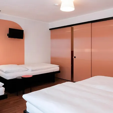 The Dot | 24/7 Checkin Hotel