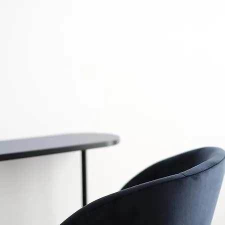 The Dot | 24/7 Checkin فندق