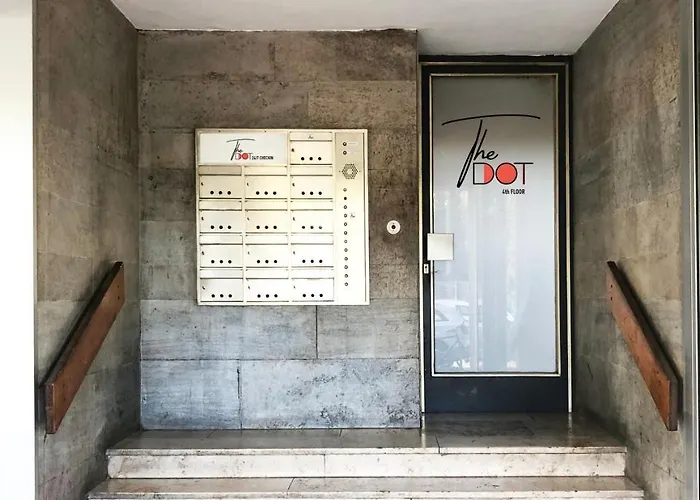 Hotel The Dot | 24/7 Checkin 3*