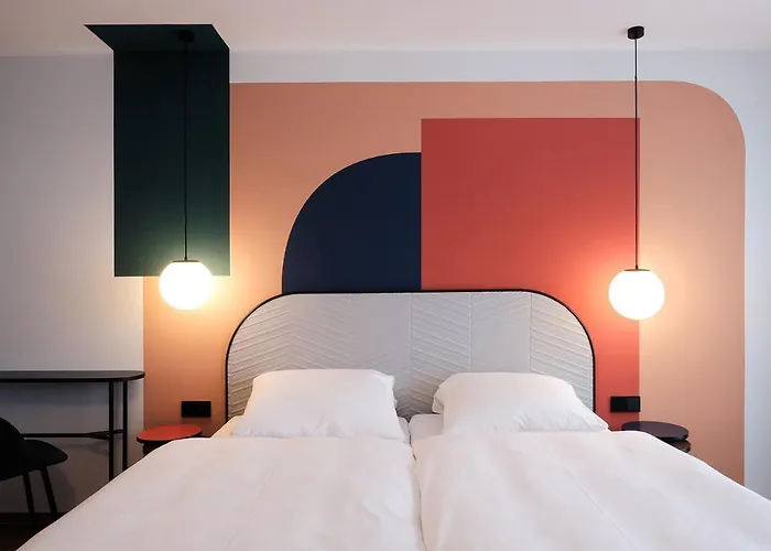 The Dot | 24/7 Checkin 3* Monachium