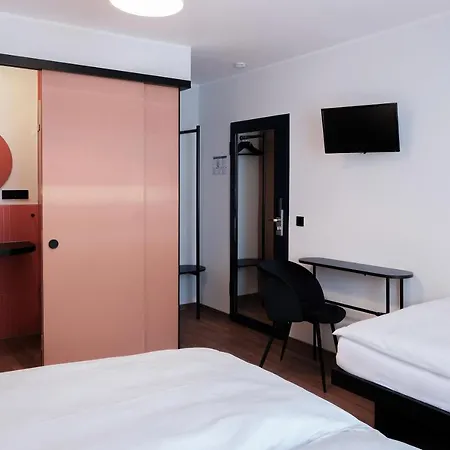 The Dot | 24/7 Checkin Hotel Mnichov